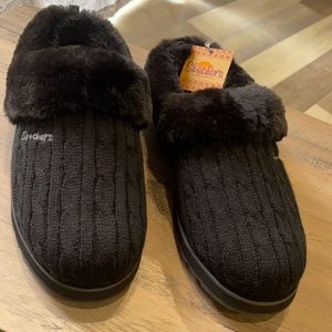 Skechers cozy slippers
